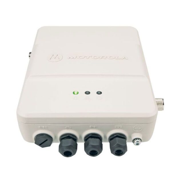 Motorola Solutions MOTOTRBO™ SLR1000 Repeater